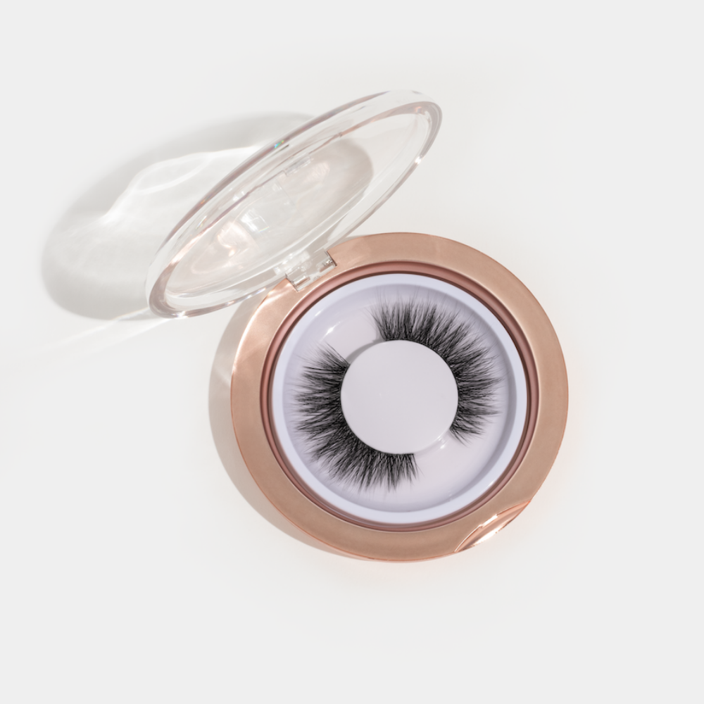 False eyelashes