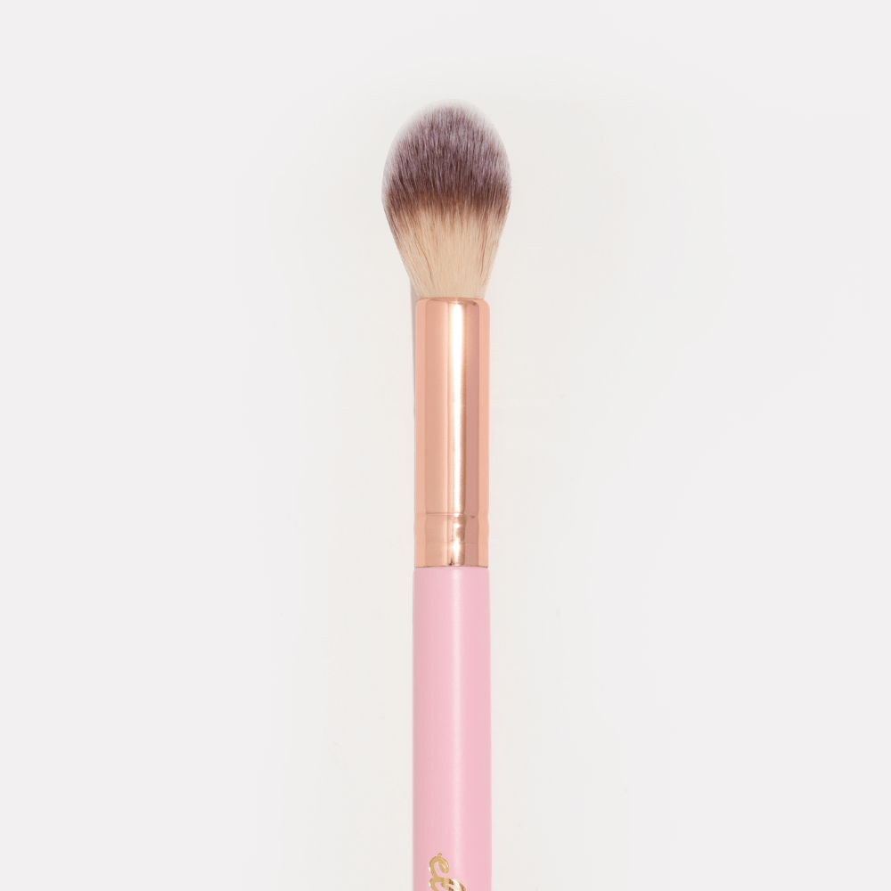 pink tapered highlighting brush