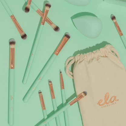 Mint sponges and brushes
